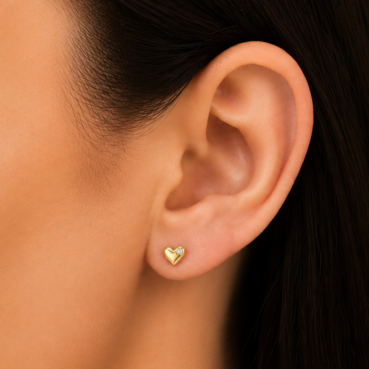 ARETES CORAZÓN BRILLO