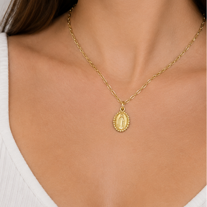COLLAR VIRGEN DE GUADALUPE DORADA