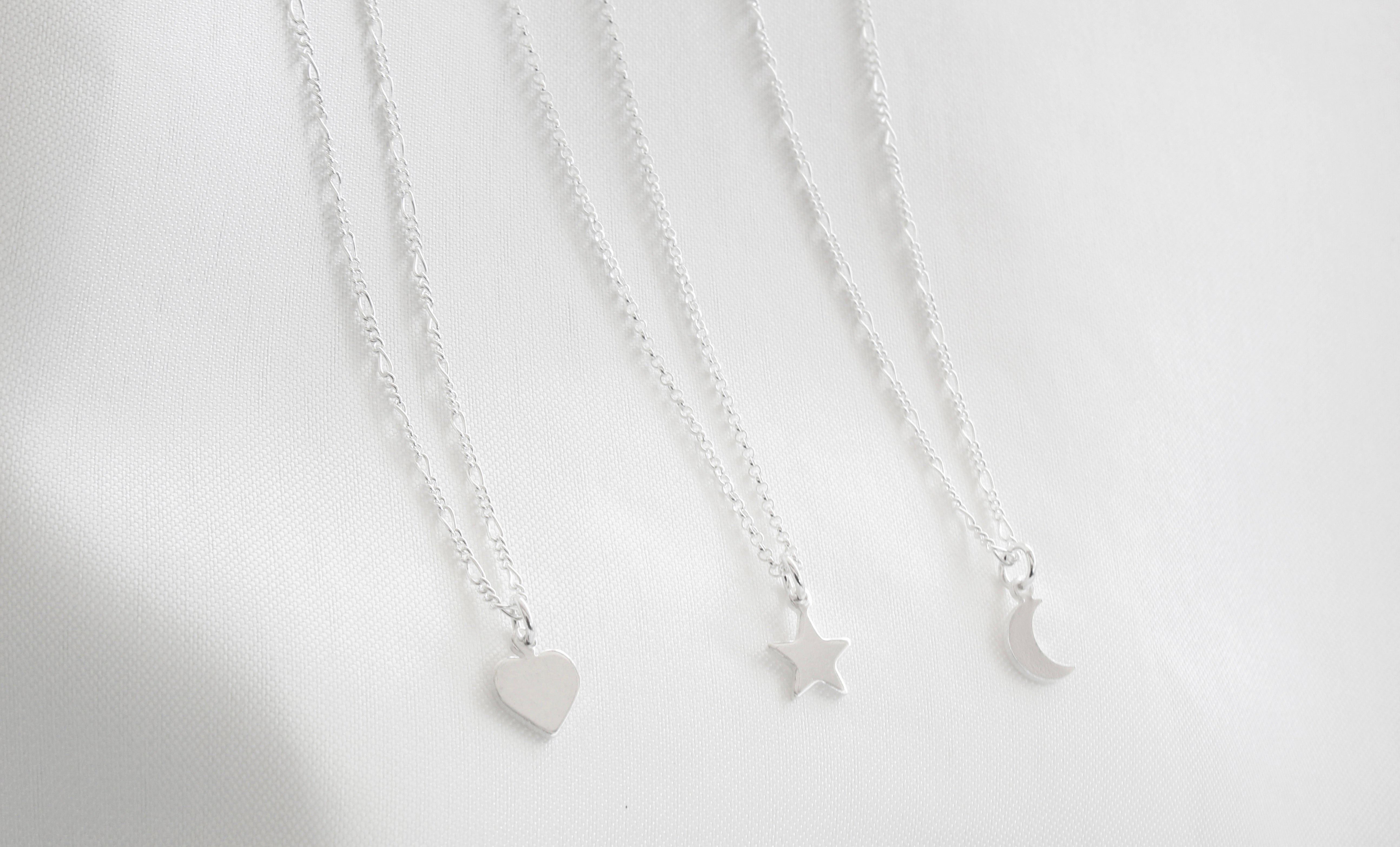COLLARES MINIMALISTAS