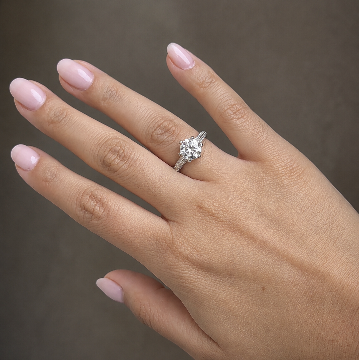 ANILLO AURORA MOISSANITA