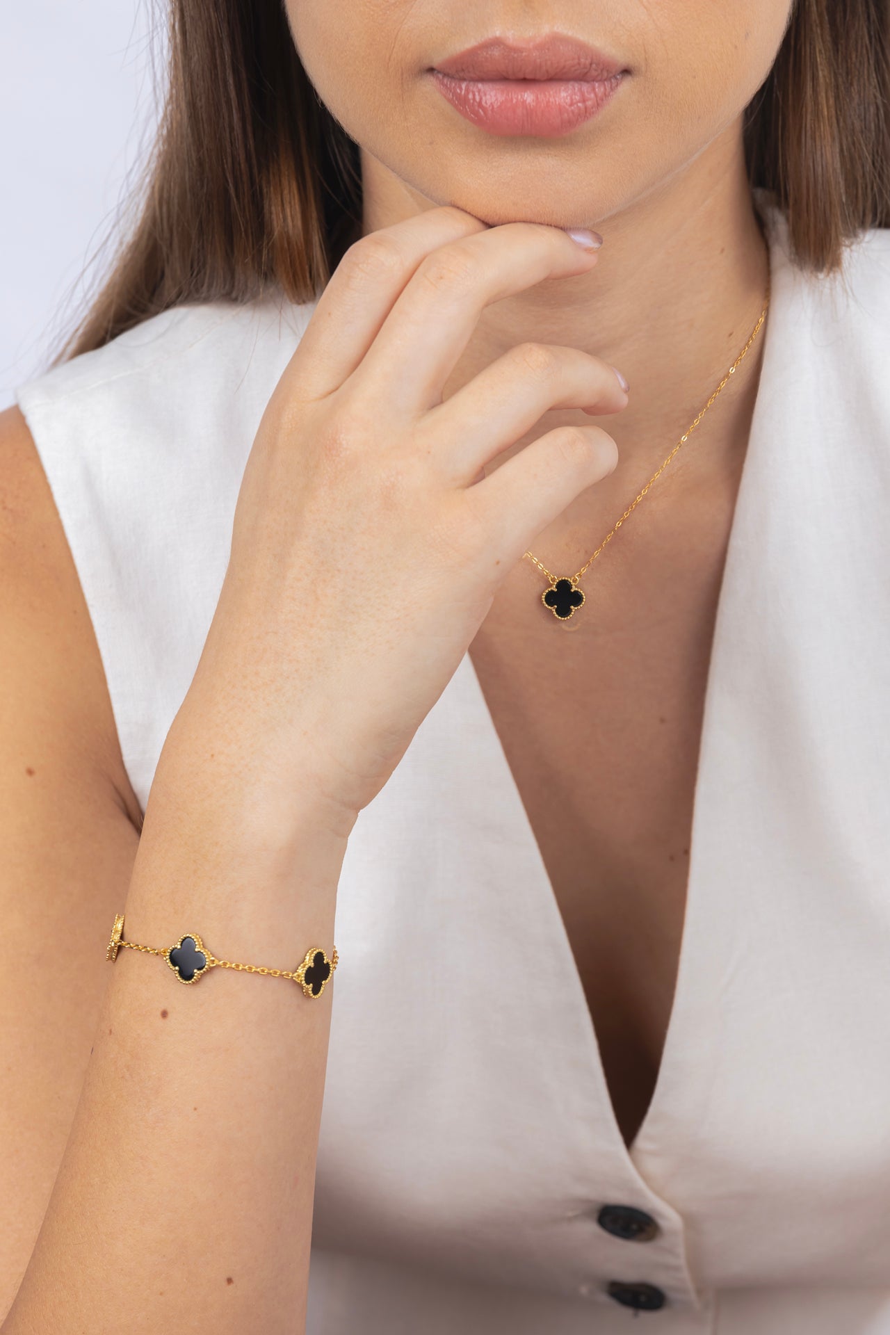 COLLAR TRÉBOL NEGRO