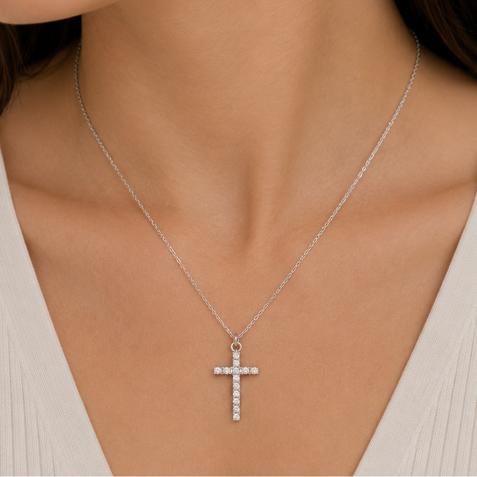 COLLAR CRUZ CELESTIAL MOISSANITA