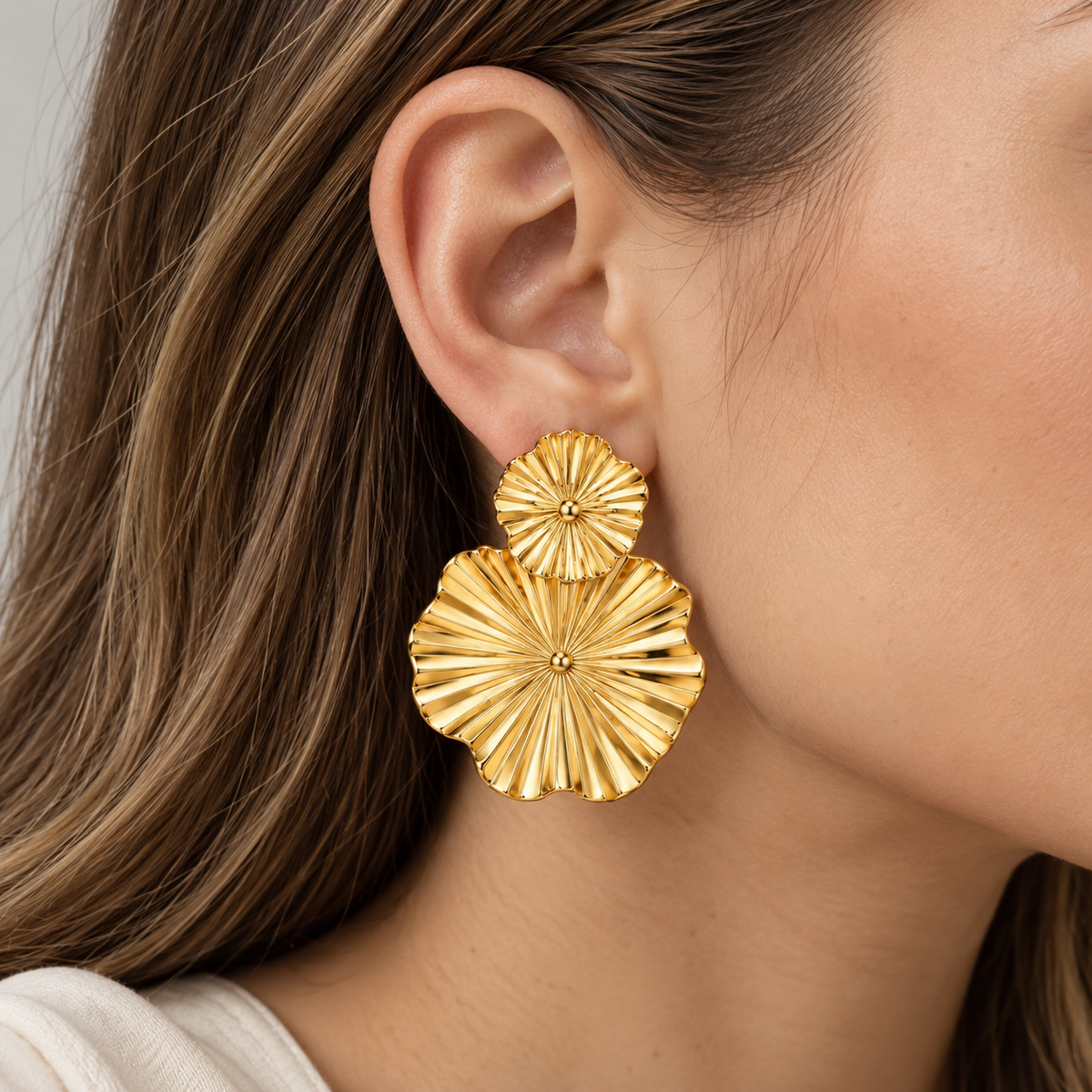 ARETES DAHLIA