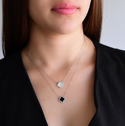 COLLAR TRÉBOL NÁCAR SHINE